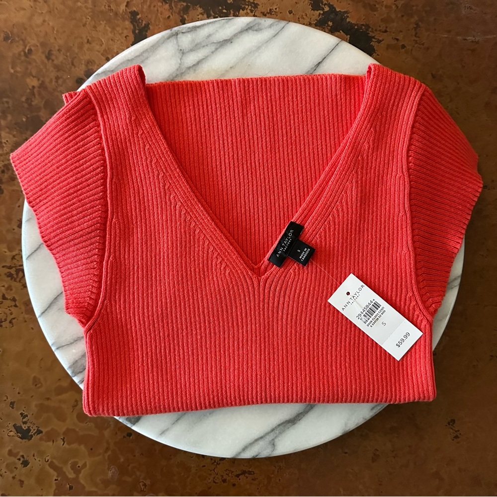 NWT Ann Taylor Ribbed Cap Sleeve Sweater
